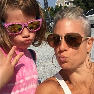 Meet your Posher, Allison